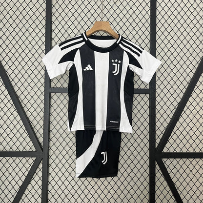 Conjunto Juventus 24-25 Local (Niño)