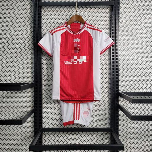 Conjunto AJ 23-24 Local (Niño)
