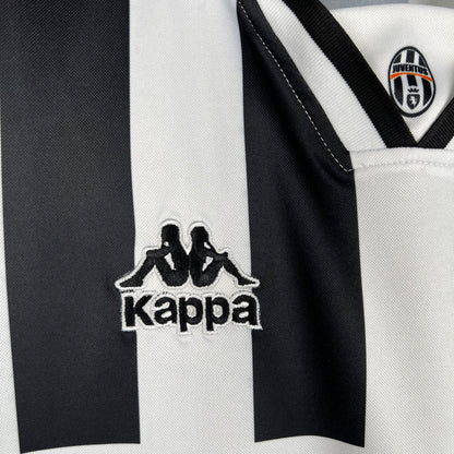 Retro Juventus 96-97 Local