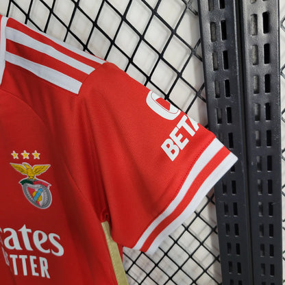 Conjunto Benfica 23-24 Local (Niño)