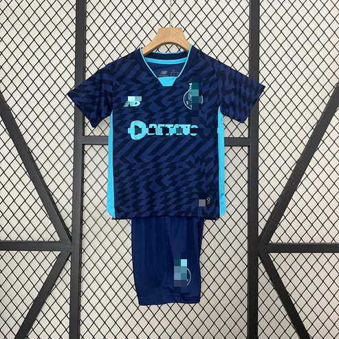 Conjunto Opo 24-25 Tercera (Niño)