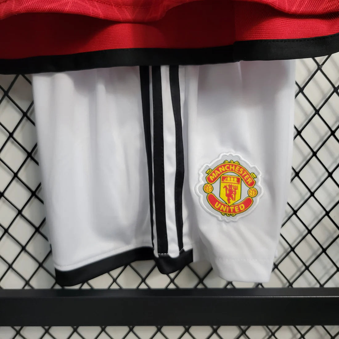 Conjunto Manchester United 23-24 Local (Niño)