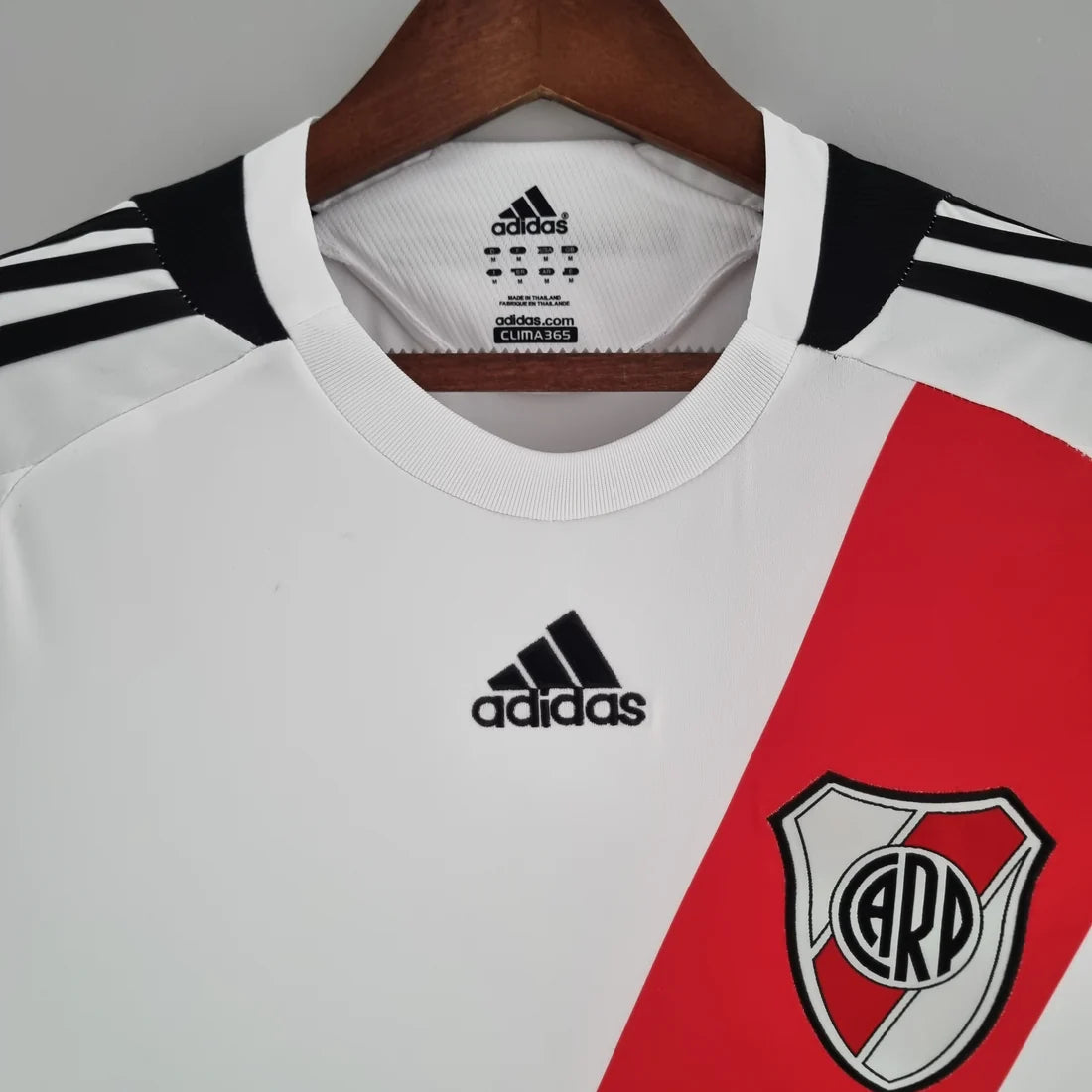 Retro River Plate 09-10 Local