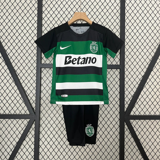 Conjunto Sporting Lisboa 24-25 Local (Niño)