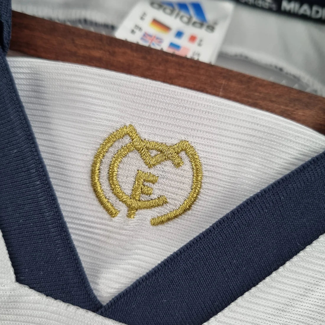 Retro Real Madrid 2000 Local