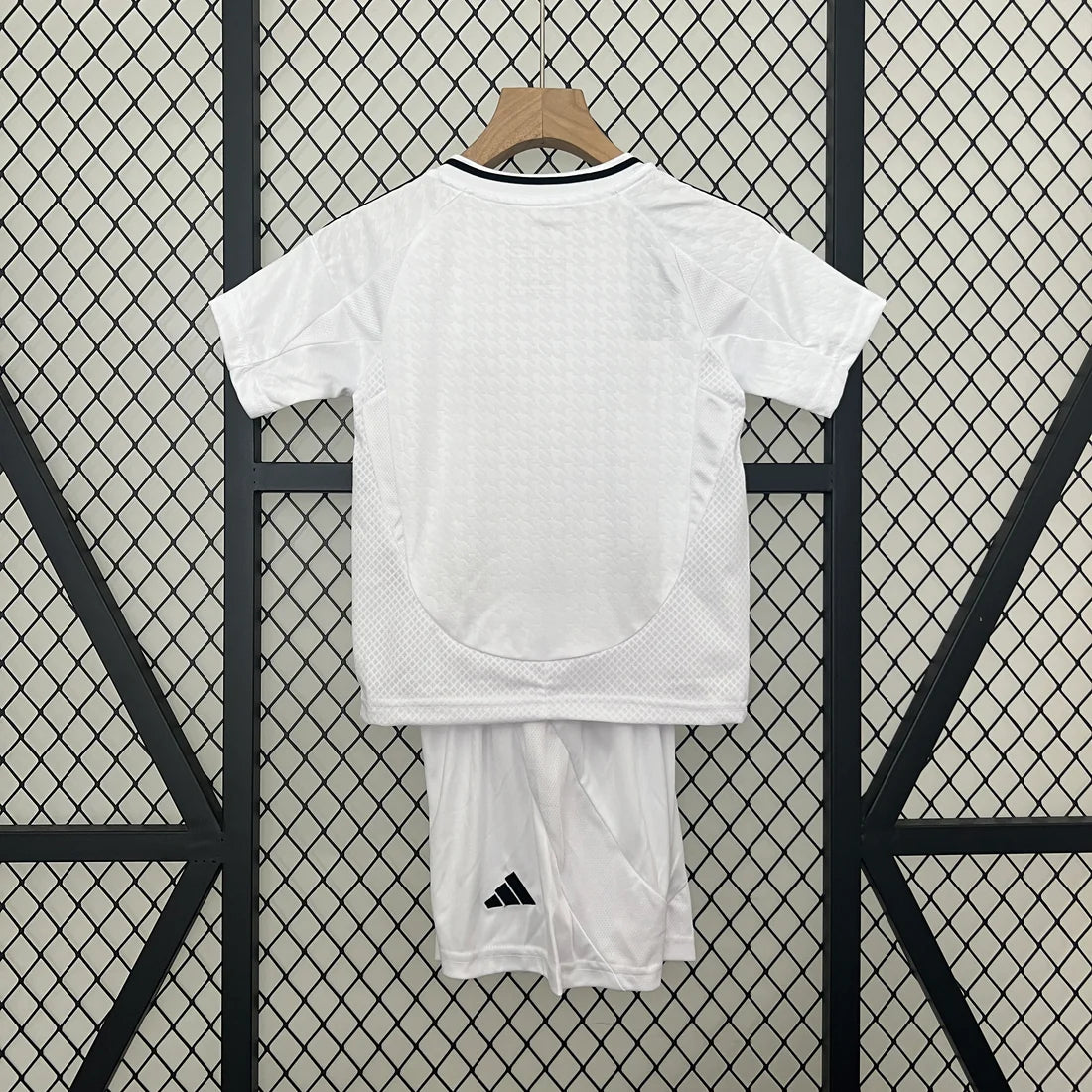 Conjunto Real Madrid 24-25 Local (Niño)