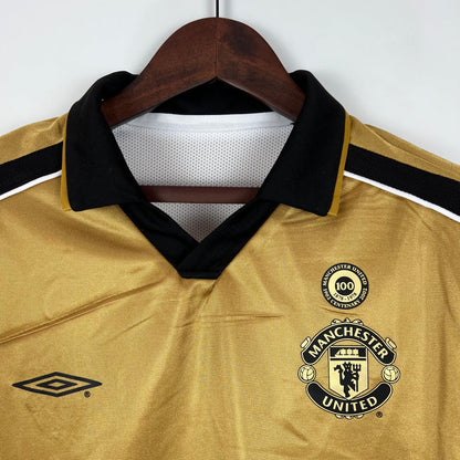 Retro Manchester United 01-02 100 aniversario Dorado