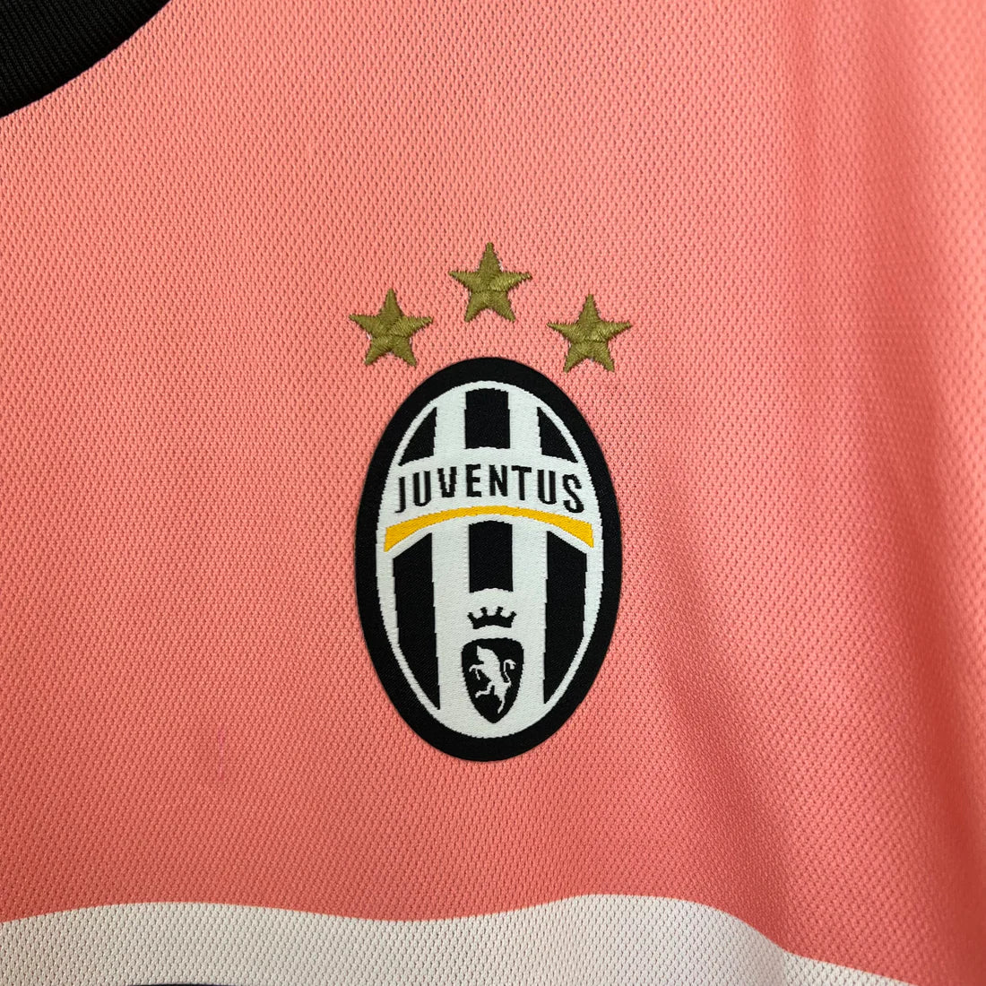 Retro Juventus 15-16 Visitante