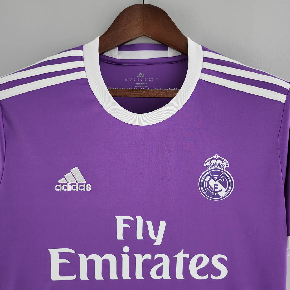 Retro Real Madrid 16-17 Visitante