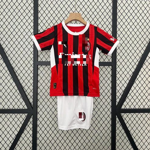 Conjunto Mil 24-25 Local (Niño)