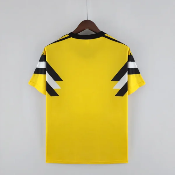 4683d1d2 Retro Borussia Dortmund 1989 Local